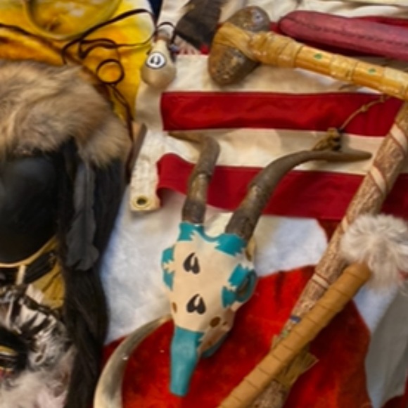 Coming soon signed pieces from the Sioux and  Apache nations…not souvenirs! - Picture 8 of 9